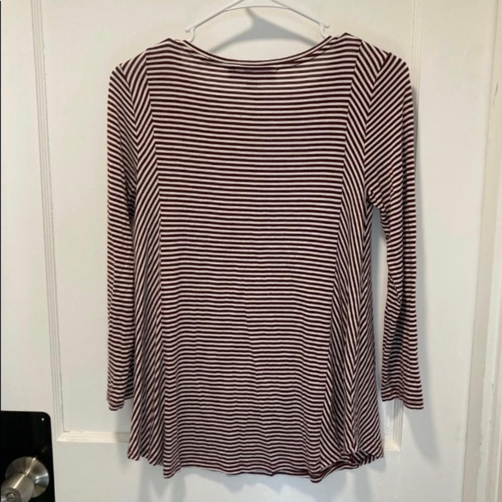 LOFT Shirt - Picture 3 of 9